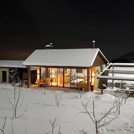 Гостевой Дом Discovery Almaty Ngoại thất bức ảnh