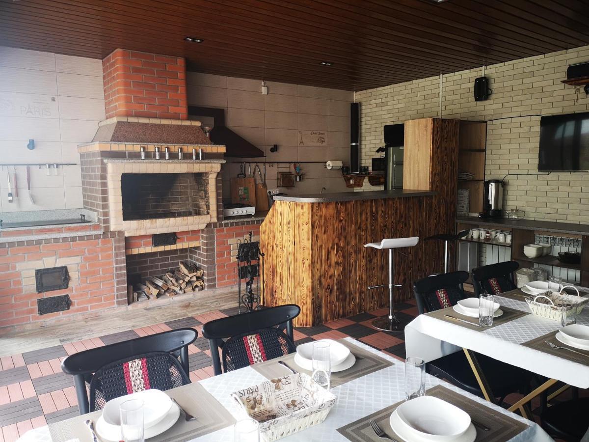 Гостевой Дом Discovery Almaty Ngoại thất bức ảnh